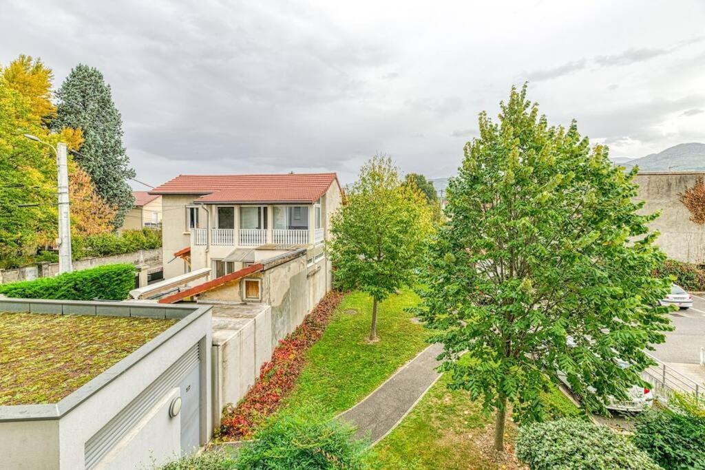 Bel Appartement-Garage Prive-Balcon-Wifi Fibre Rhut Exterior photo